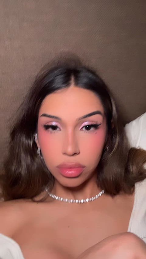 u only choose one, left or right?