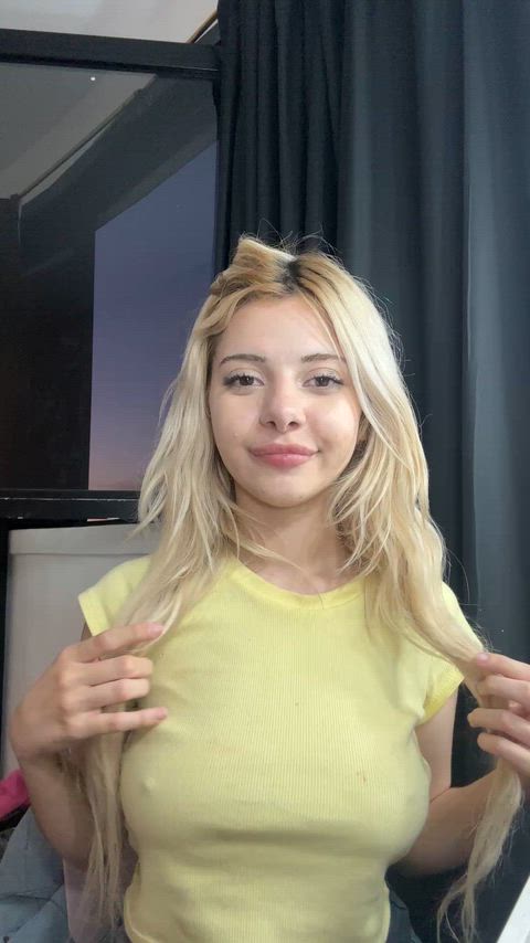 do u like my 18yo natural tits