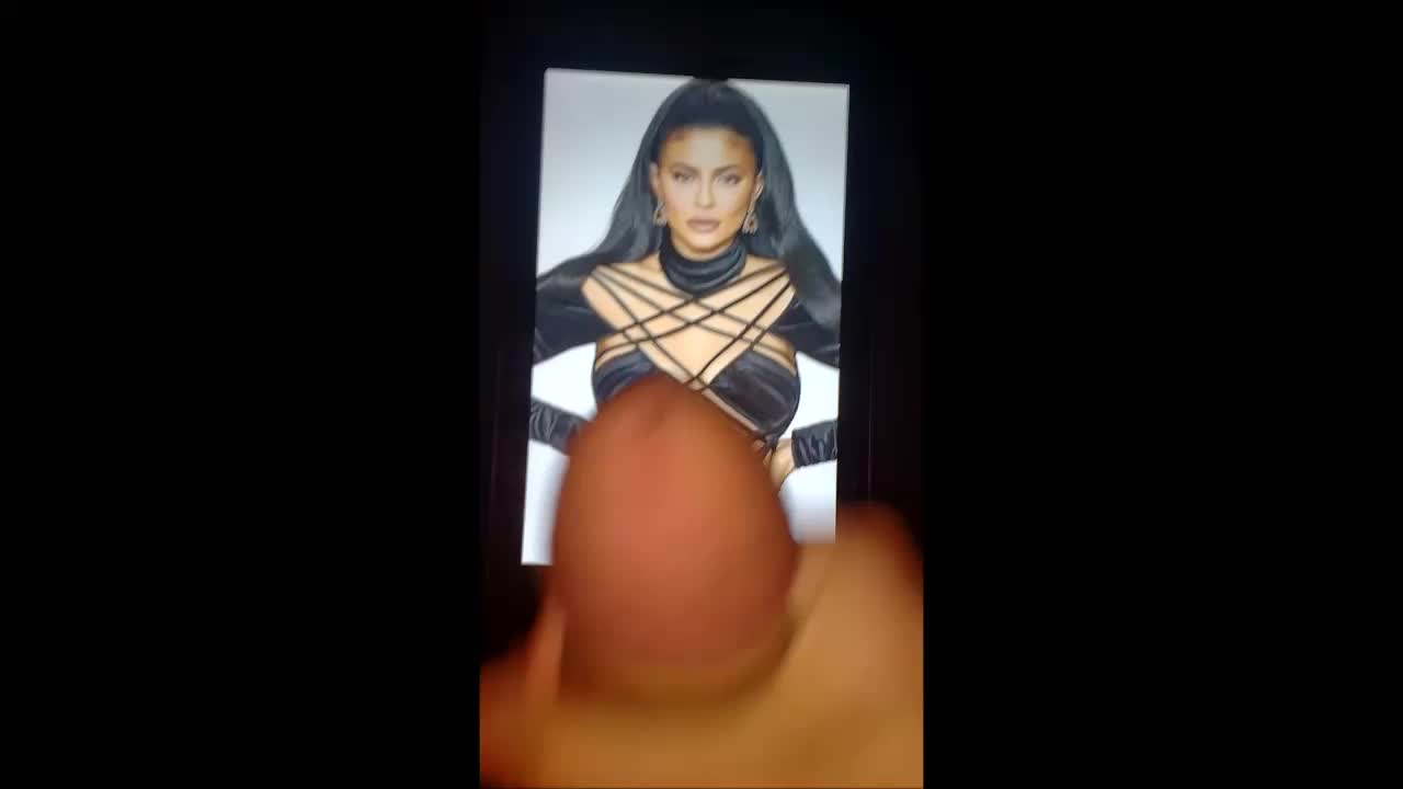 Kylie Jenner Empties my balls with Ease