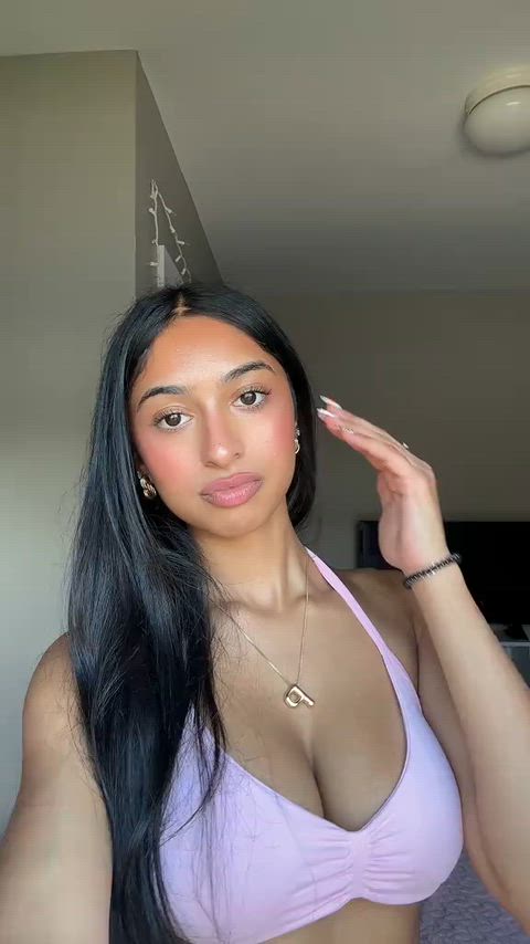 Baddie in gym clothes