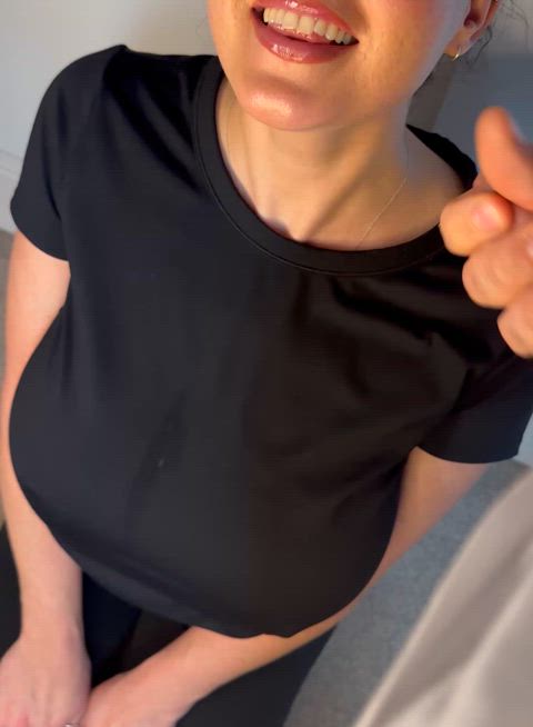 Her top is very absorbant