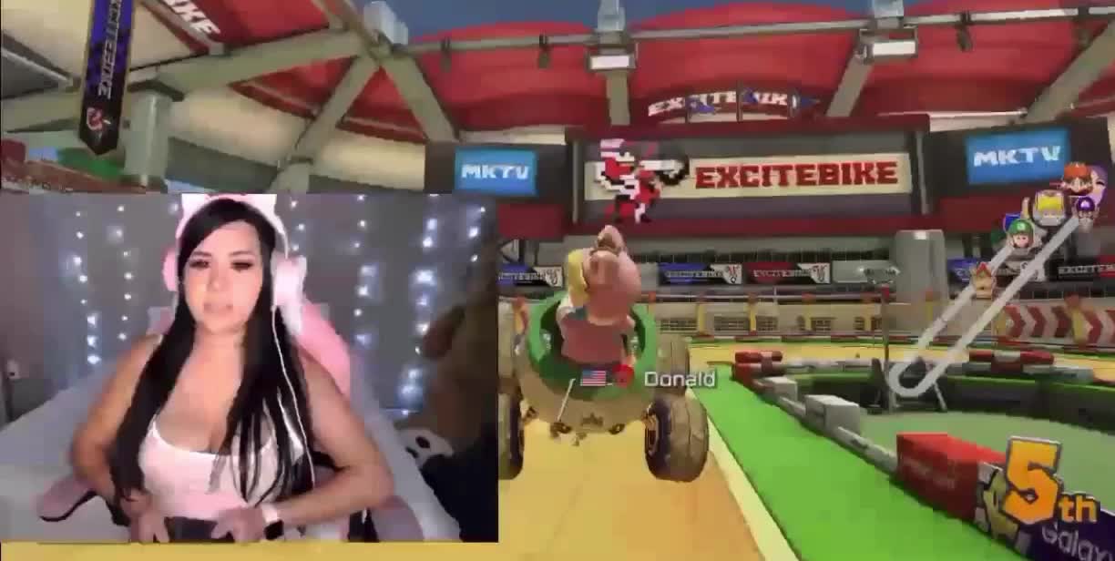 Gamers nice tits