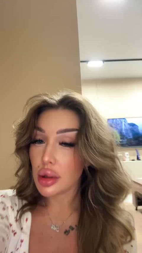Get 5 hot photos for Fansly subscription 🎁 thumbnail
