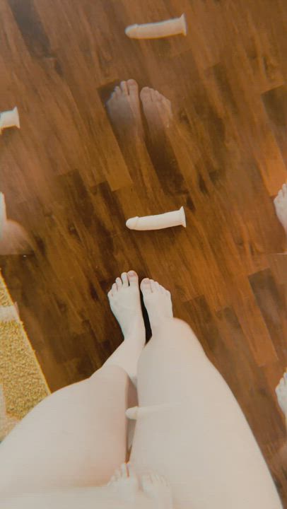 Feet Foot Fetish Petite Porn GIF by terrorist-waffles