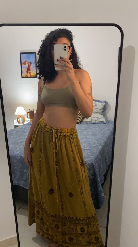 22y, 5’6”, 125 lbs — pretty good for an all natural girl, yeah