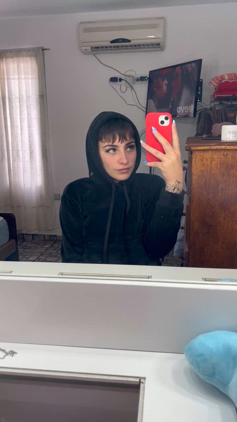 Do older men prefer latina