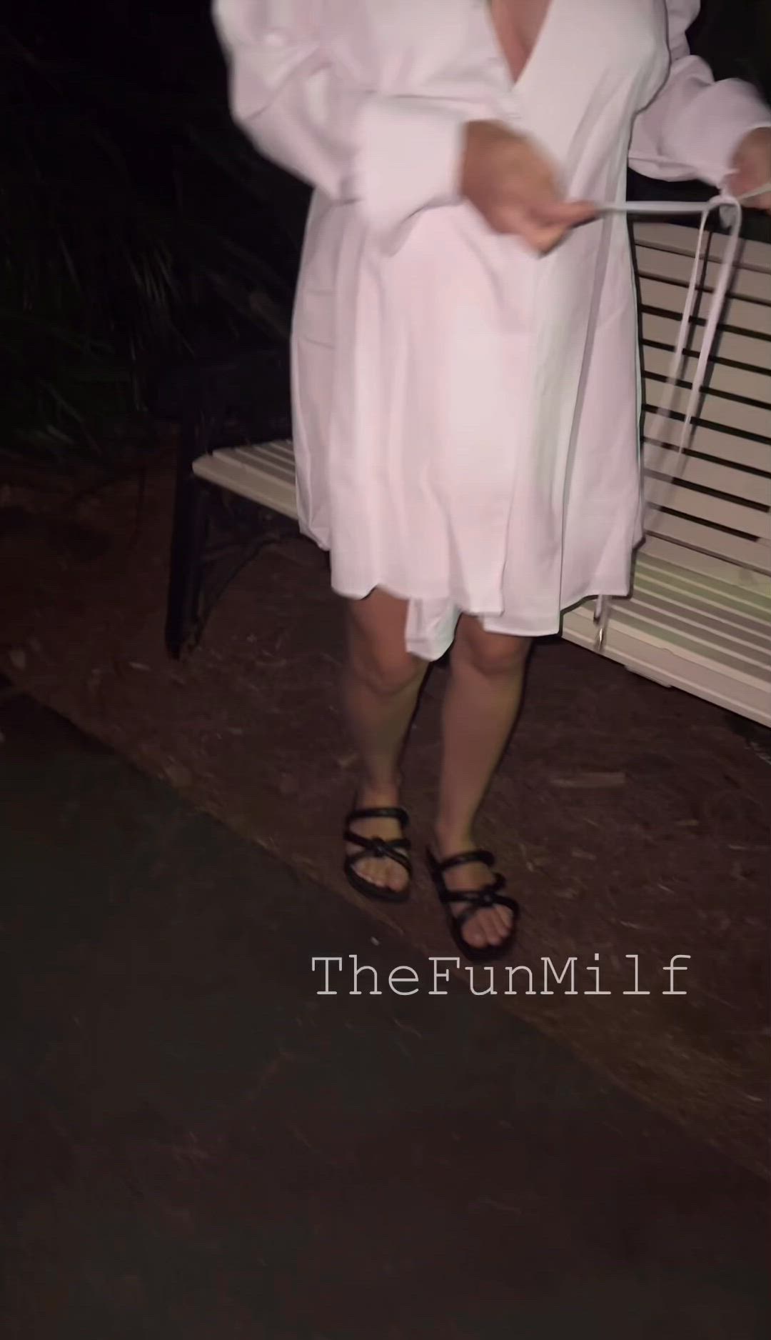 When you’re pregnant and need to masturbate [GIF]