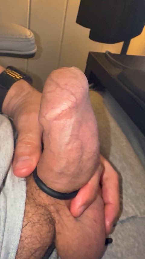 Thought I’d share a vid of my fat, ringed cock. (52)