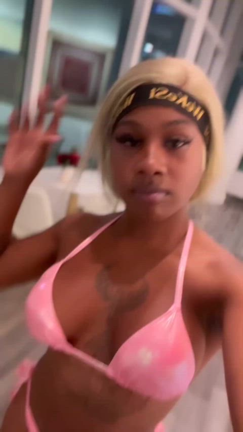 Sexy hoggy nude solo