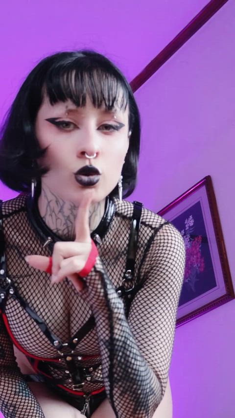 I urgantly need someone to tame me