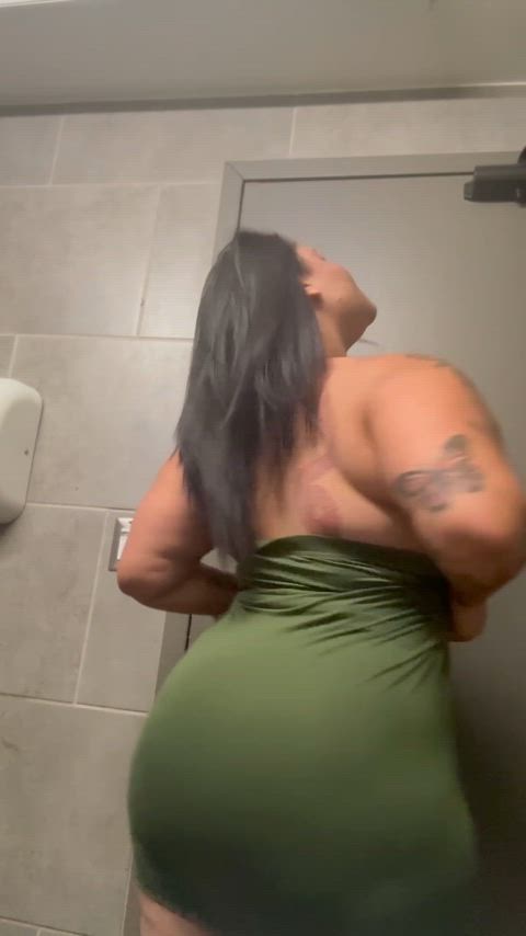 Kiss every inch of my booty now please