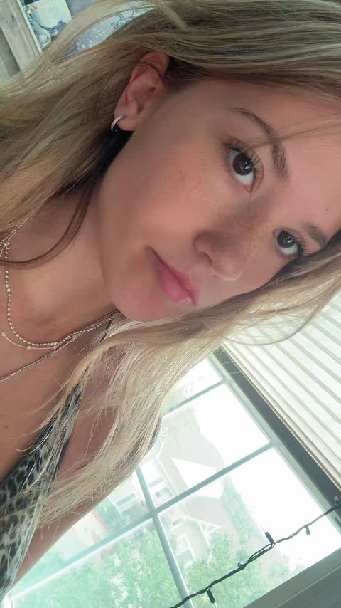 ever met a 5ft blonde with tits this big