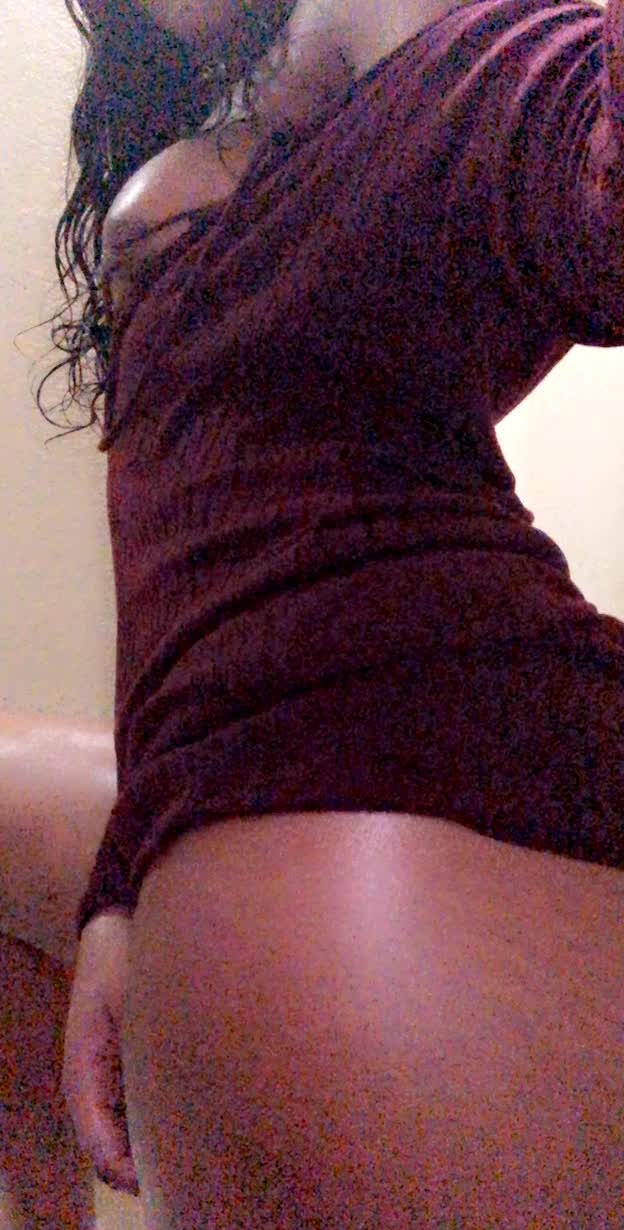😏😏 let me your cum bucket