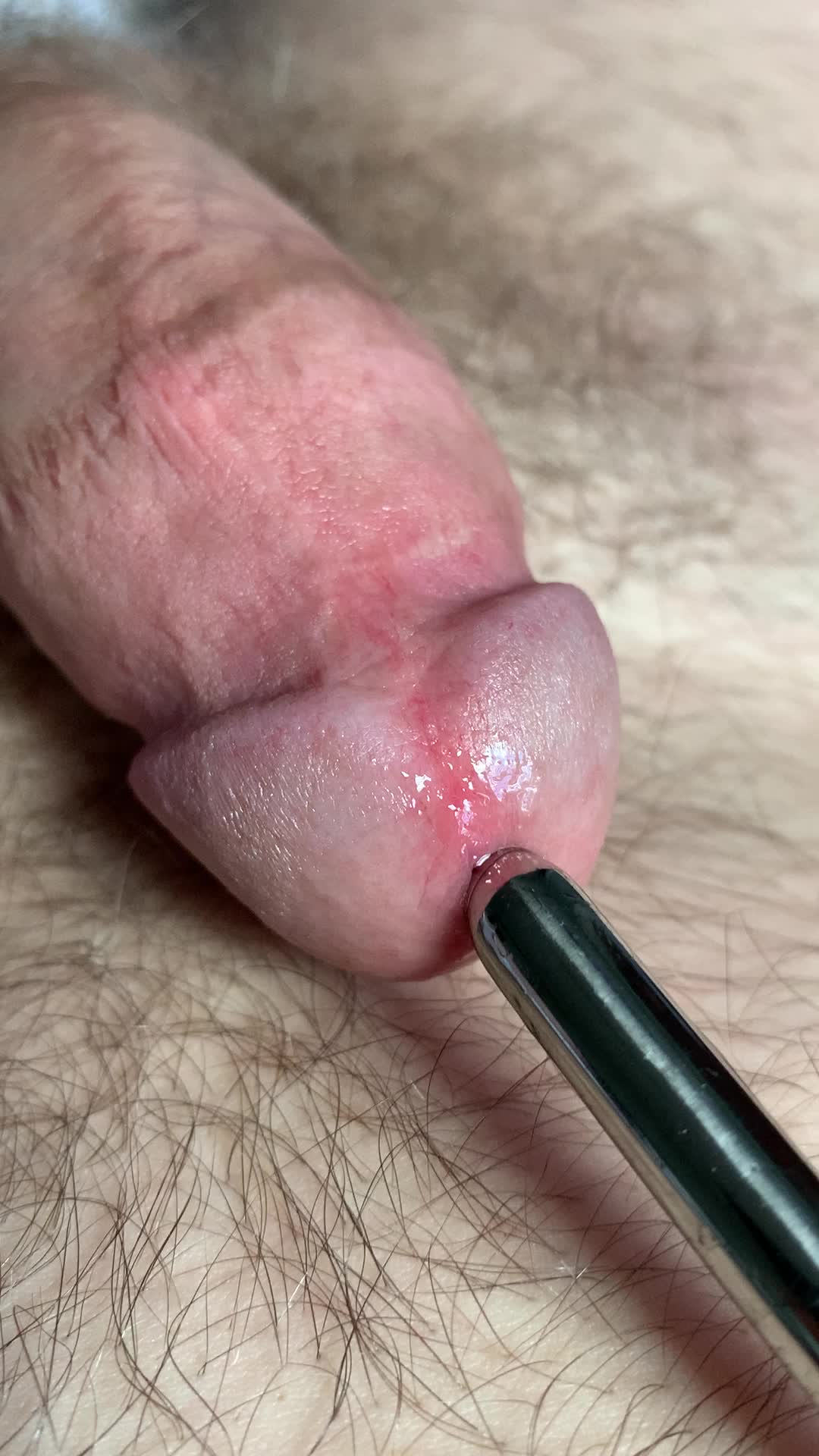 8mm. Slightly tight fit. Wanting to go bigger