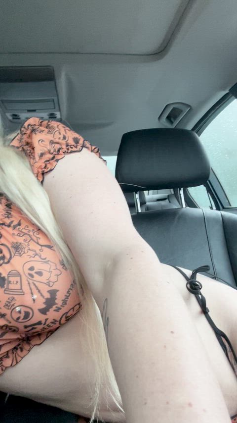 Ich möchte mal gerne in meinem Auto oder vor meinem Auto gefickt werden