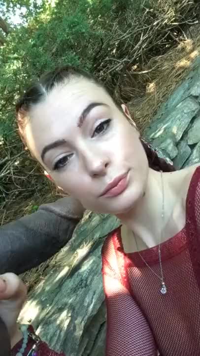 Sucking her boyfriend's dick on their hike