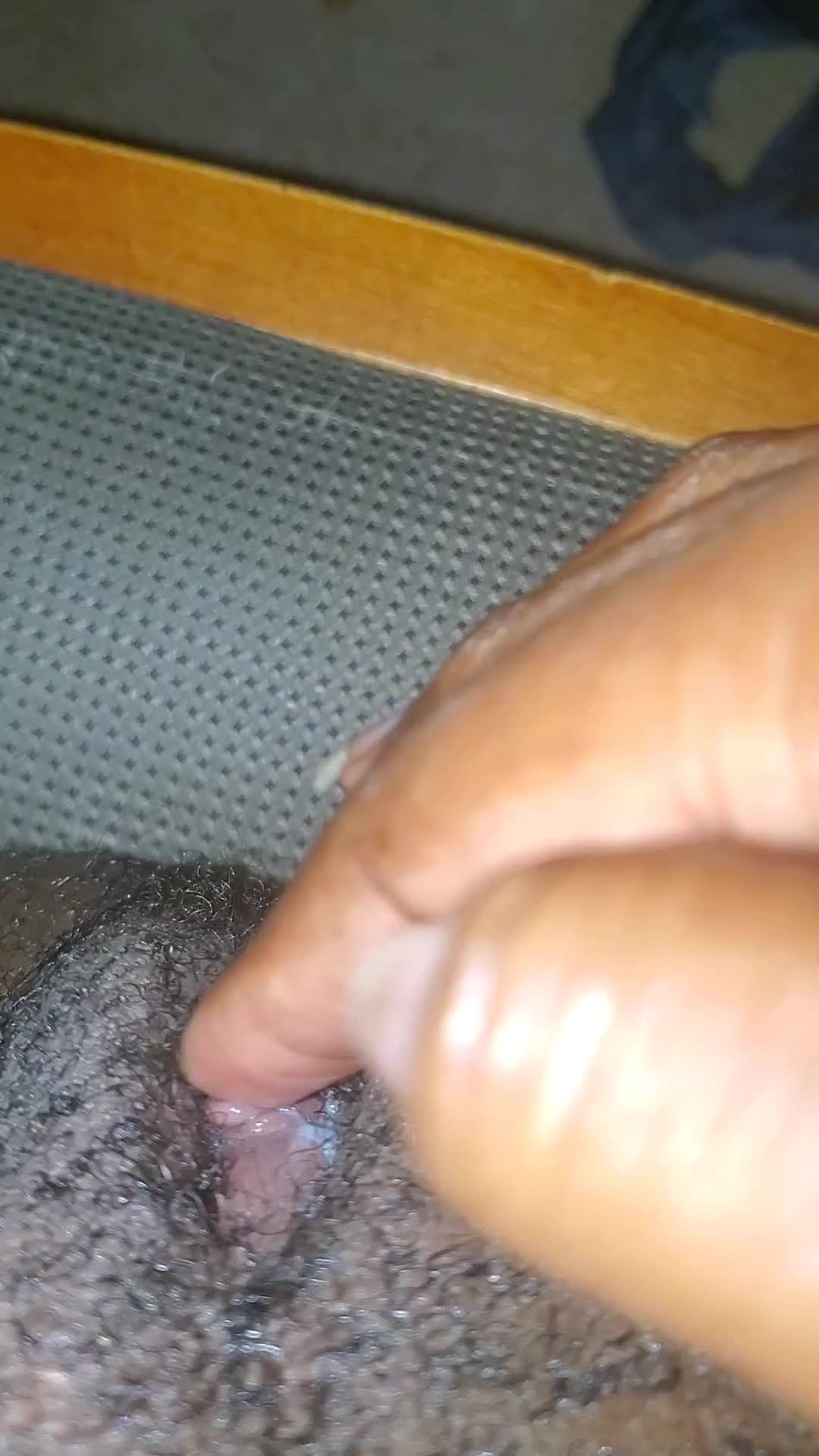 I'm often horny so my pussy is often wet 💦