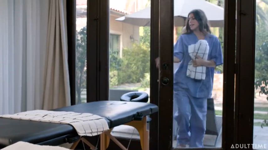 Hot Nurse Gal Ritchie Fucked