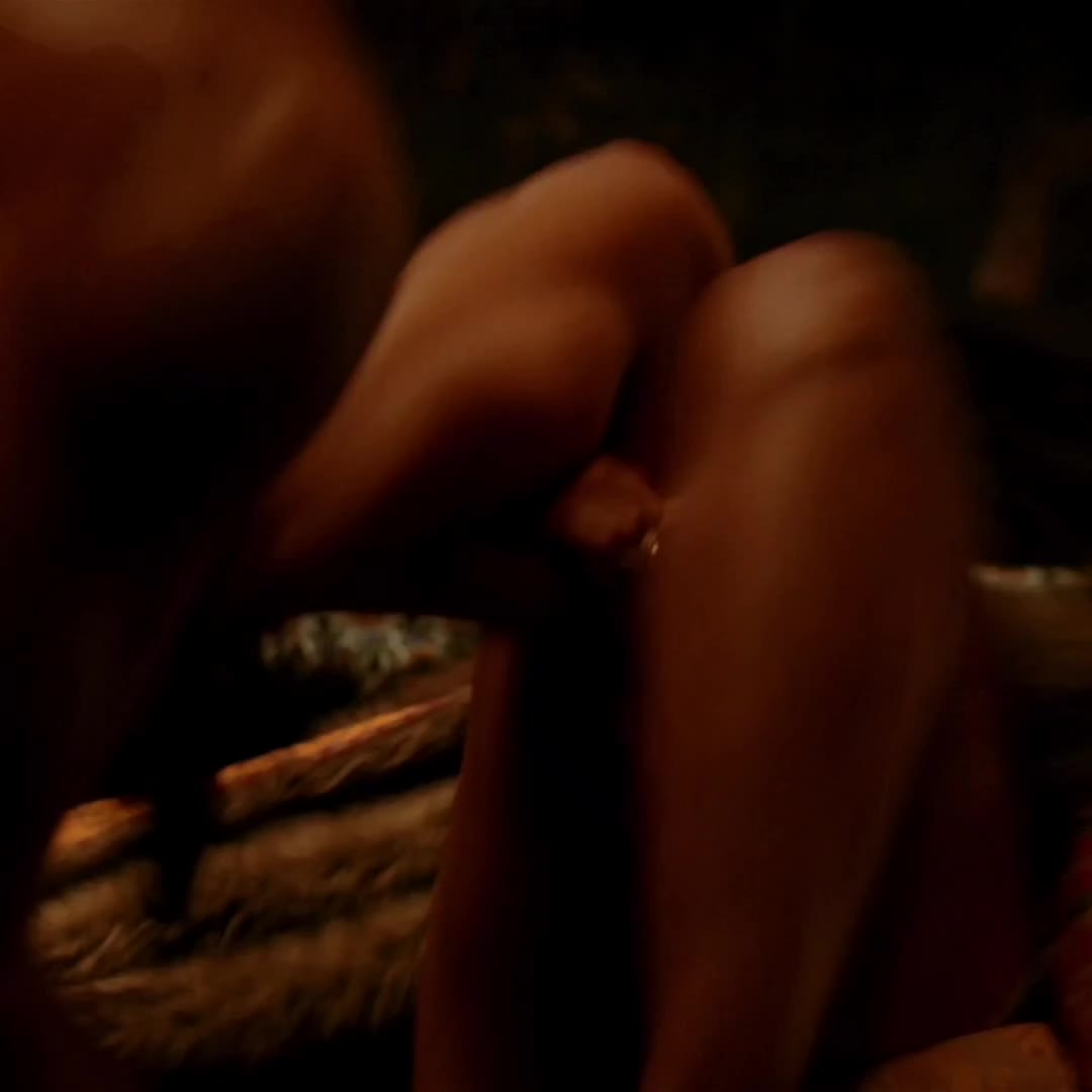 Rosario Dawson Jiggle Plot in Alexander