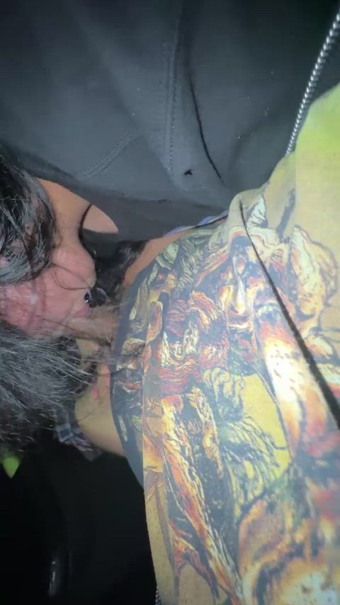 19, my friend sucking my huge dick on her lunch break 😋