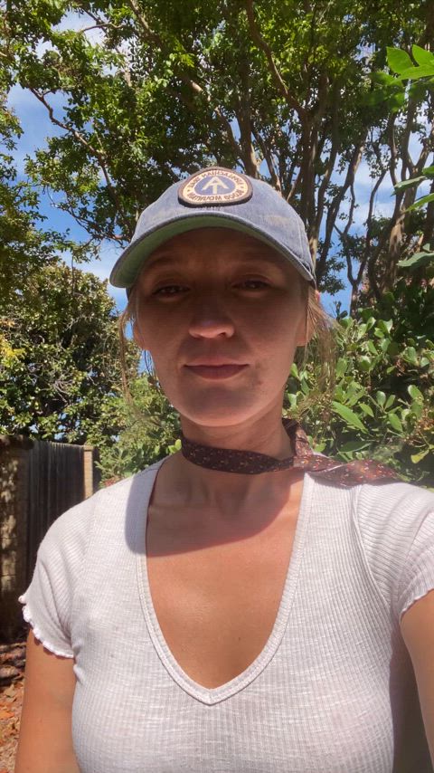 My bladder was going to burst if I didn’t pee soon, good thing I don’t mind public peeing