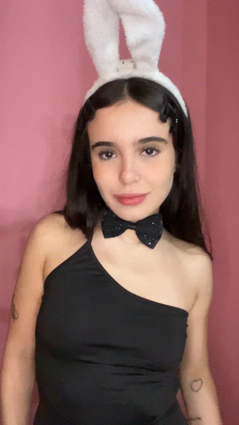 I can be your naughty pet
