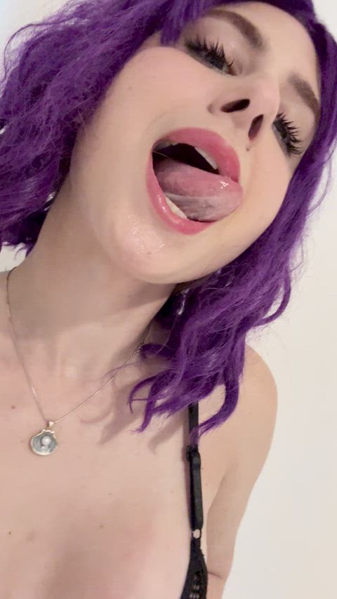 Healthy tongue needs a healthy cock