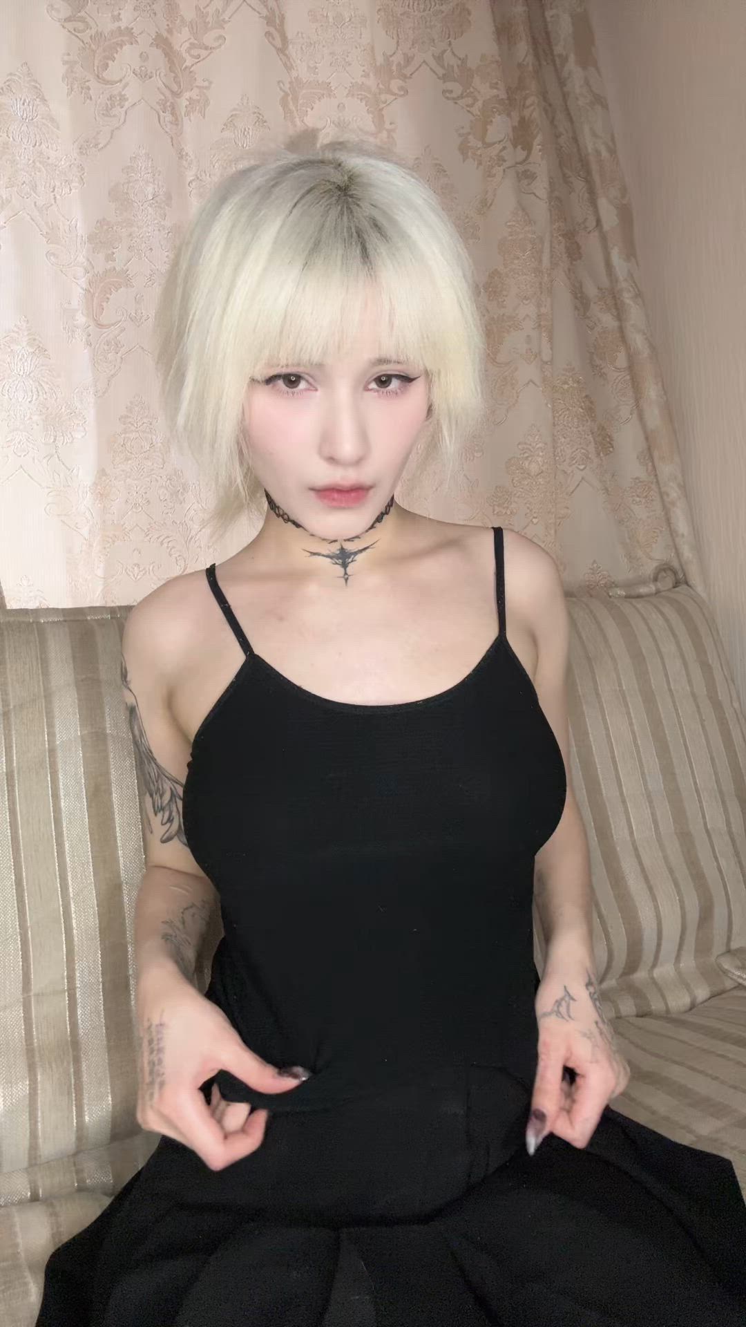 Reveal, Teen, Tits, Titty Drop, bigger-than-you-thought, just-boobs