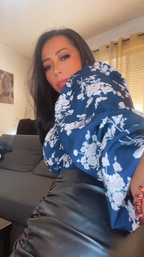 Life is too short to be fucking the same man, I want to taste the men from reddit