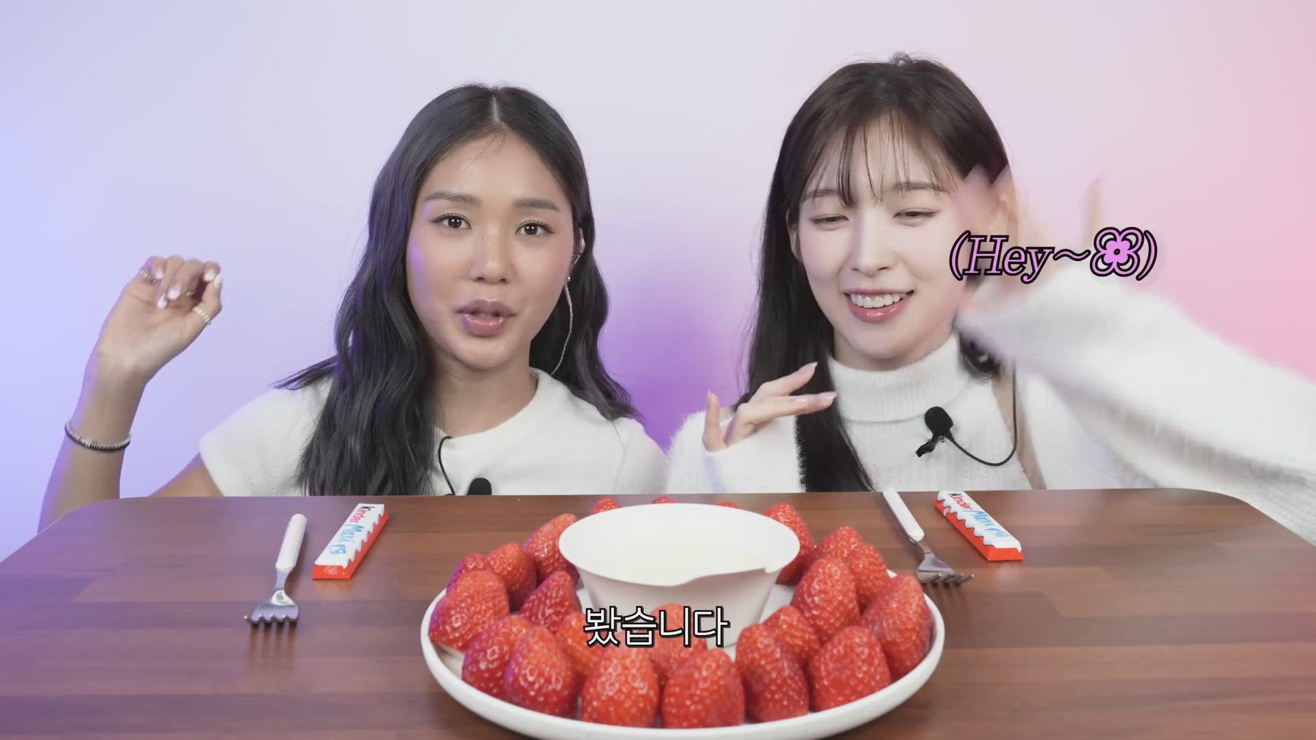 Mimi Arin eat stuff part 2