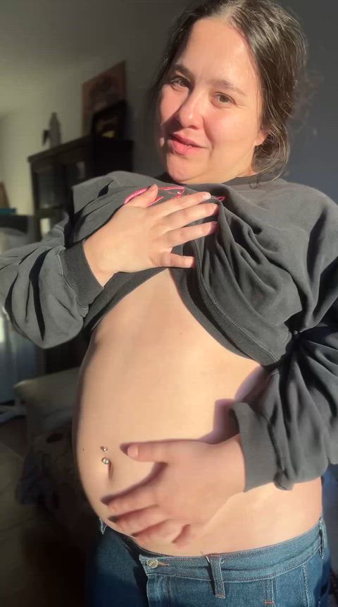 It’s a good day to appreciate the view 😘😘☁🤰 thumbnail
