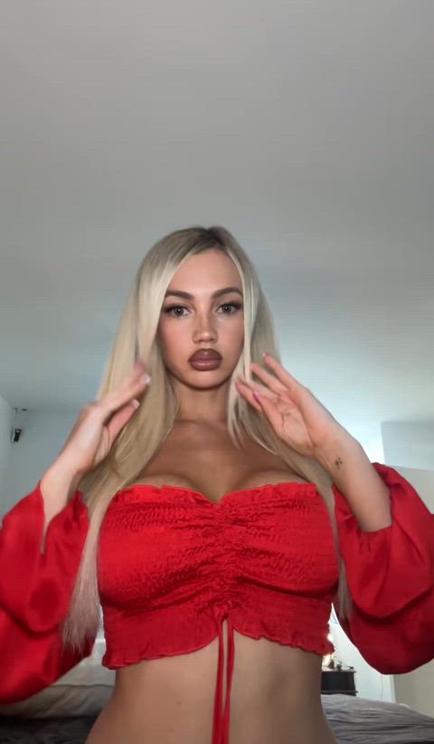 CurvyHotHoneycreeper thumbnail