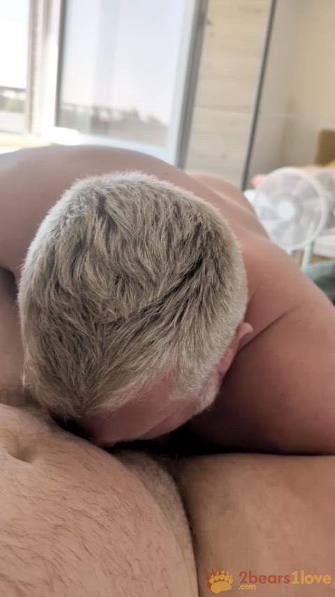 Love to suck cock