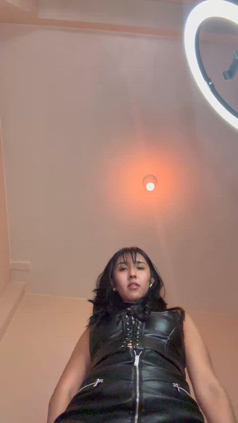 You're still in my dunge0n, and that's how good boys like you are treated😏💦