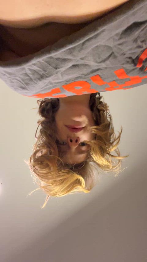 Sending nudes to every guy that upvts (my auto reply is on) just say yea