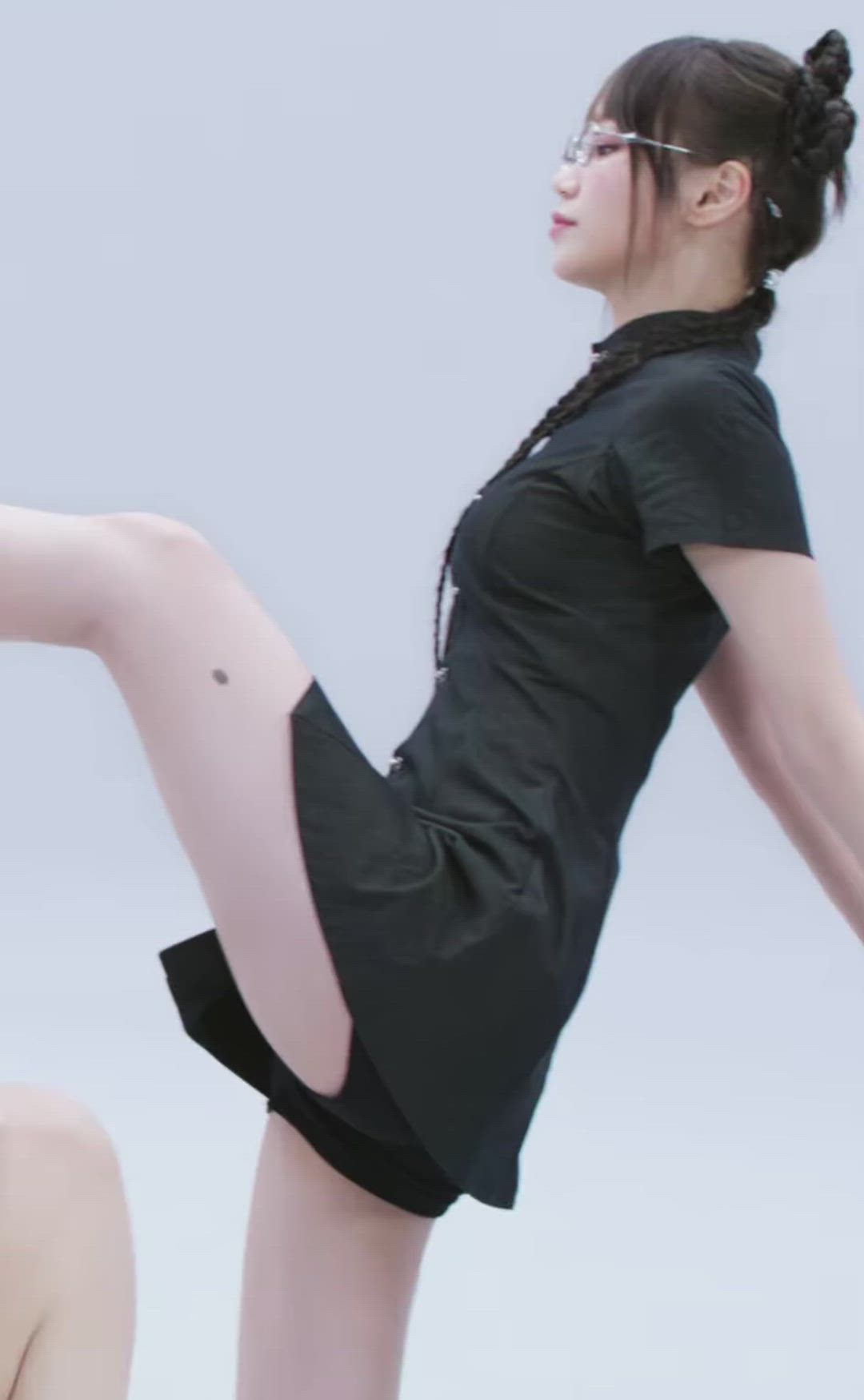 LE SSERAFIM - Chaewon