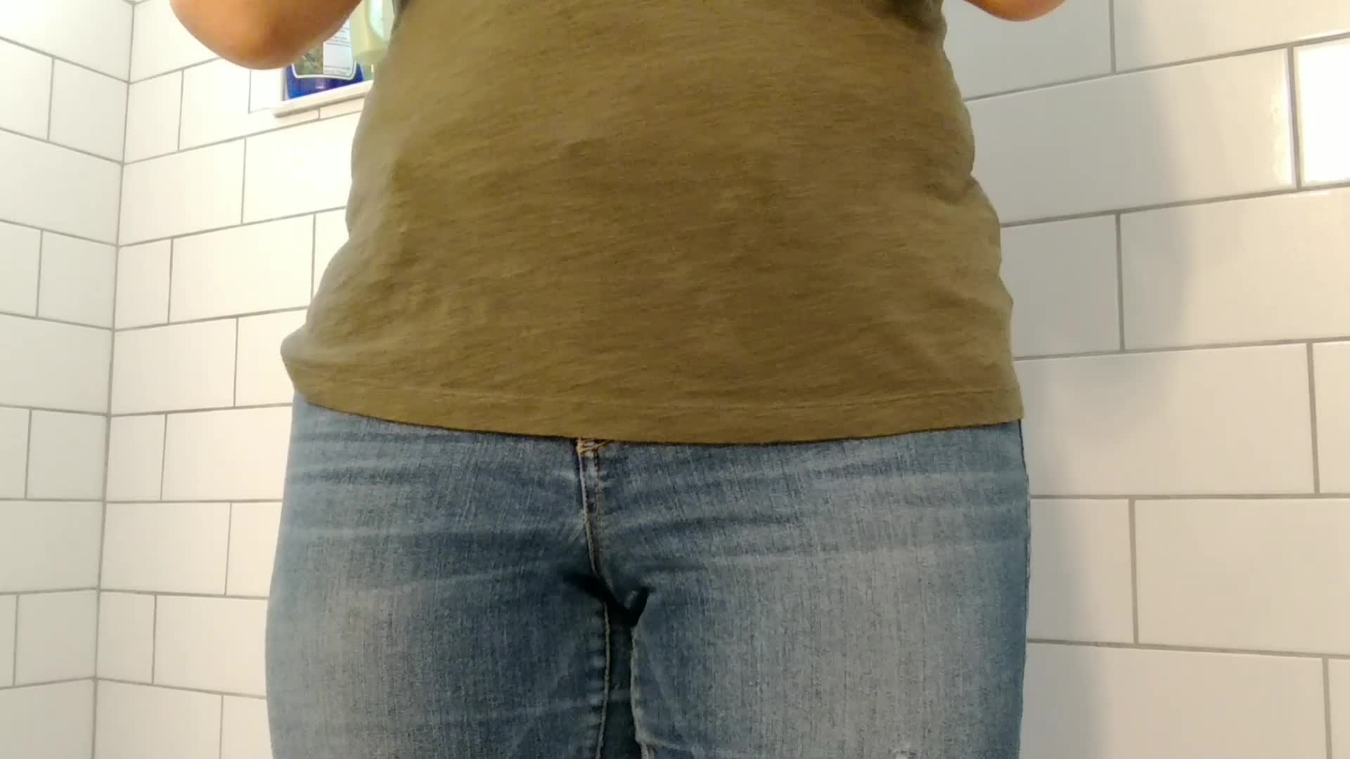 I love how wet my butt gets