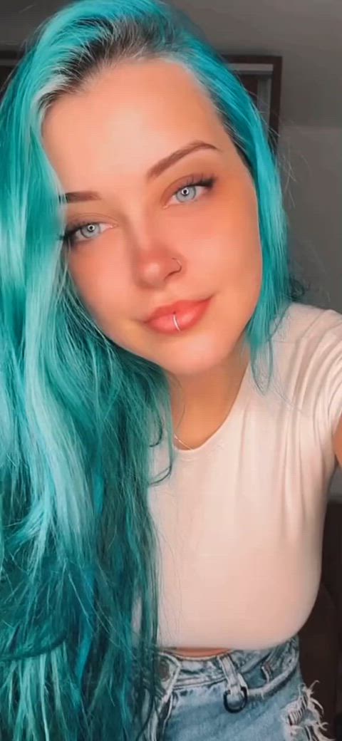 Do my eyes match my hair?