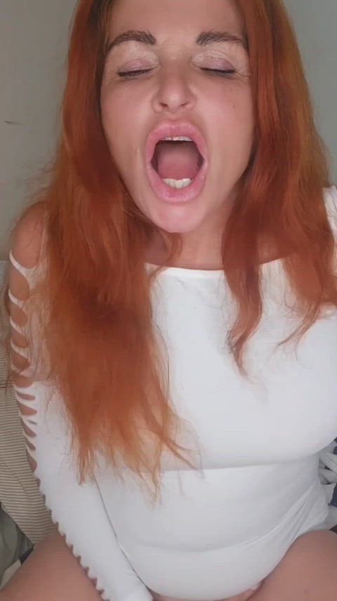 I am your squirting Milf