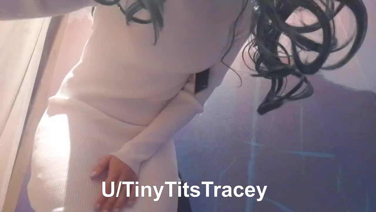 Booty reveal