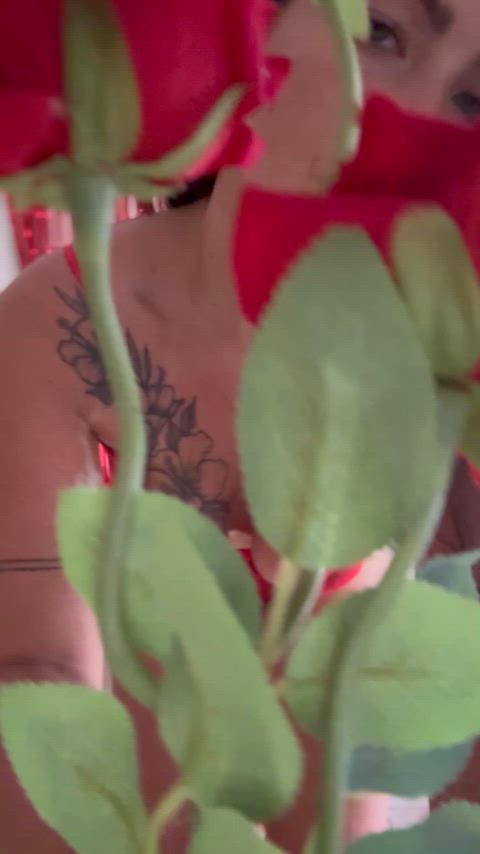 how would you worship my glutes this Valentine's Day?