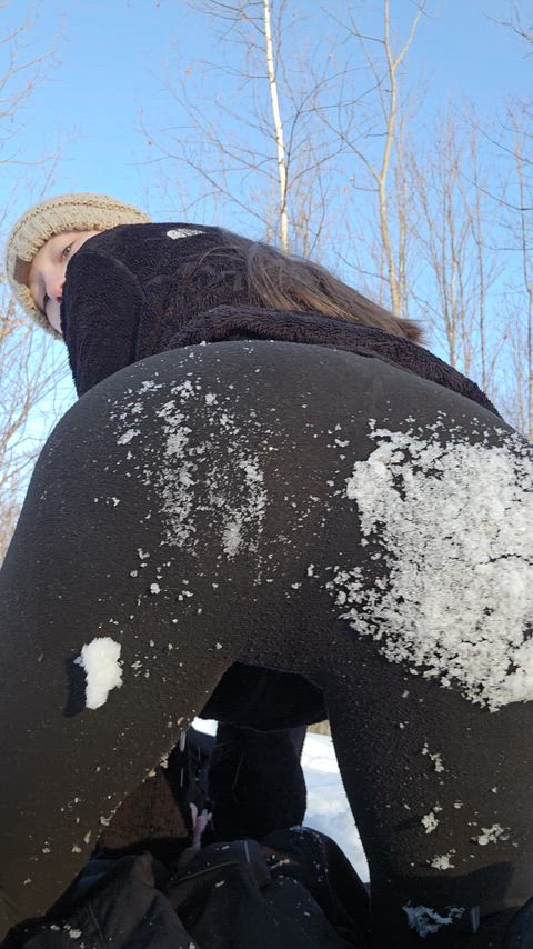 Stretch me out in the snow