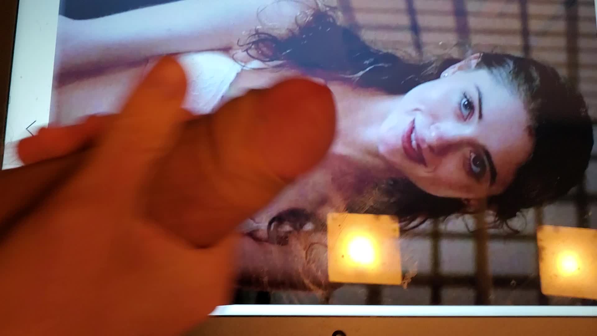 Natalia Dyer won my 2nd poll for a cum tribute. Next Poll is in comments!