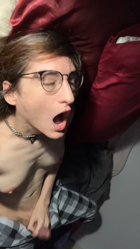 I find the faces I make when I'm cumming to be really cute in a horny way