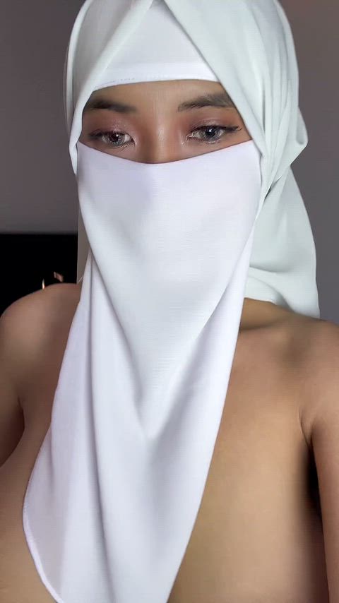These tits are made to tease and show off