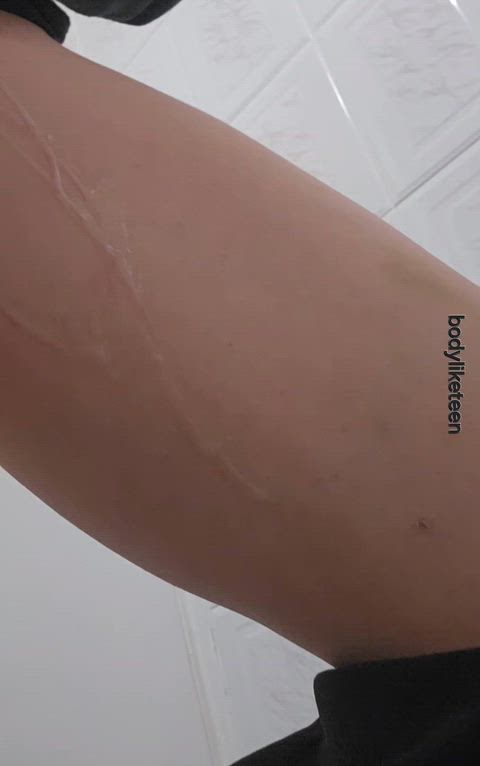 You're my boyfriend and I sent you video that my pussy juices are dripping on my legs. How fast you're back at home babe :p