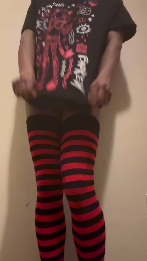 Don’t let me stop you from staring :3