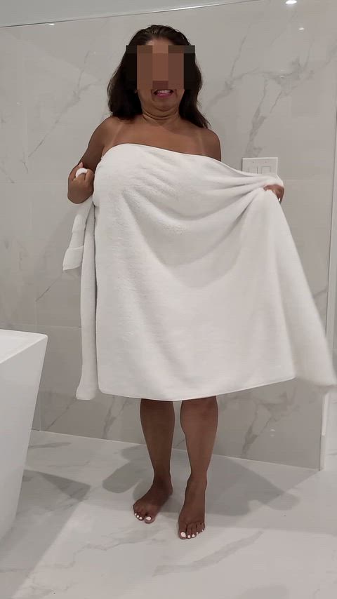 My tanned 36G DESI titties