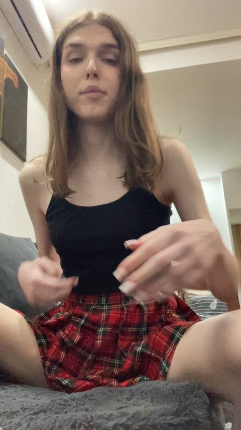 F19 - boobs getting bigger, cock getting smaller.. you smashing or nah?  >.<