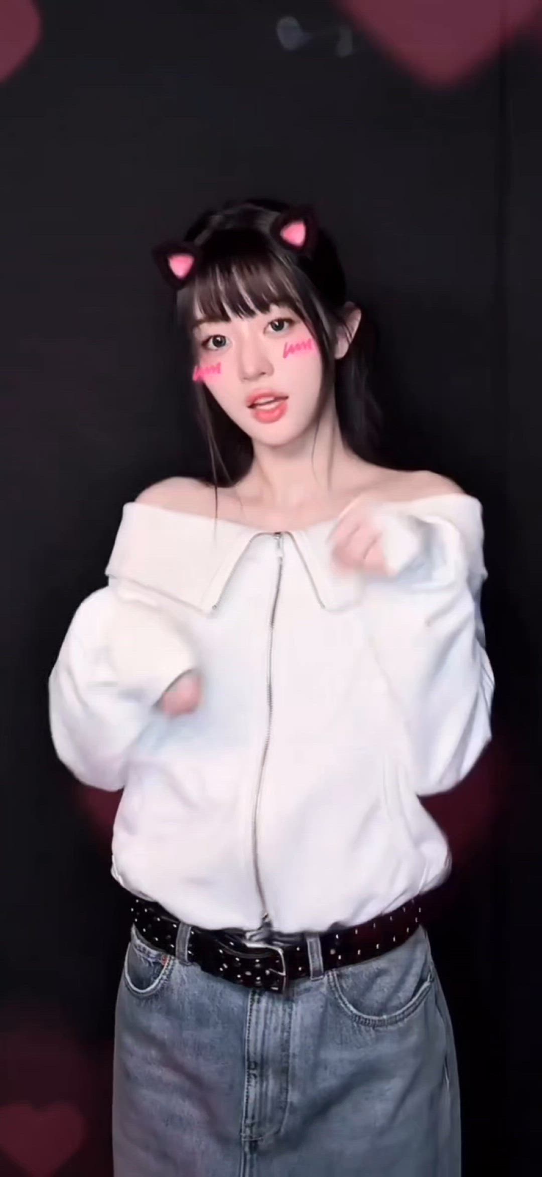 ILLIT - Minju